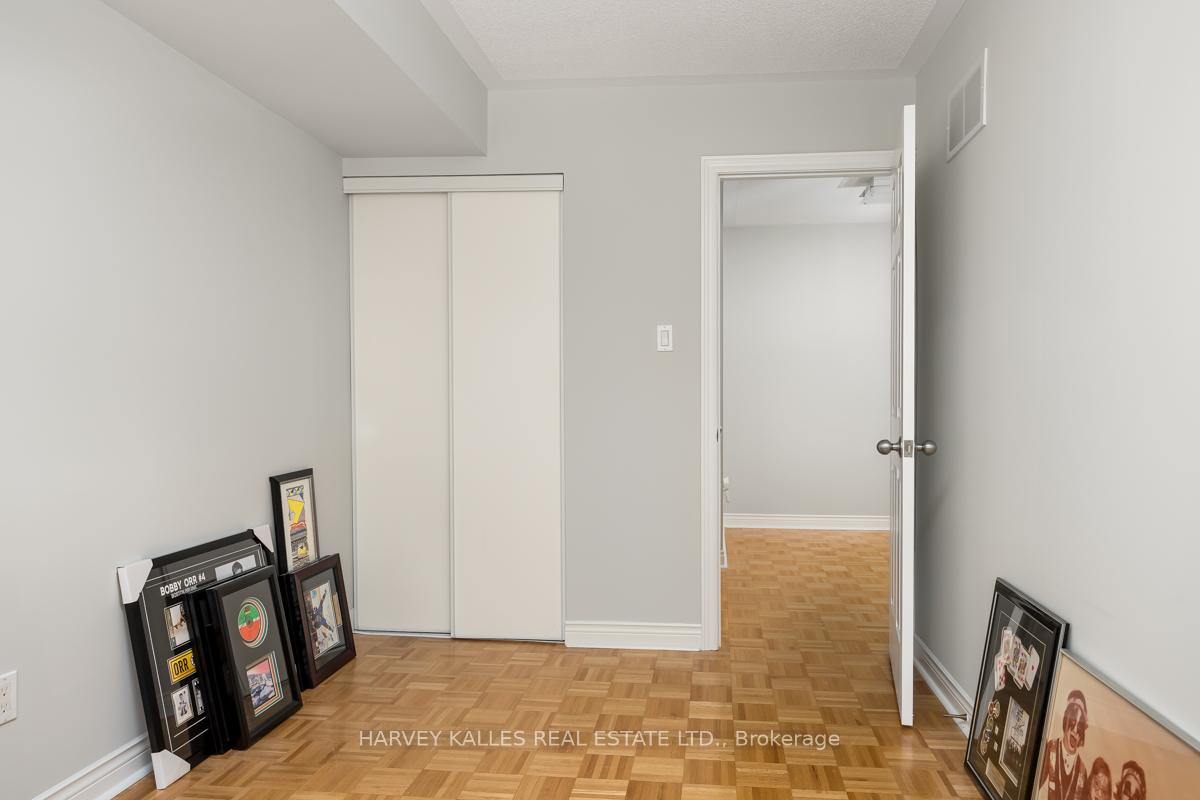 Photo 16 of Unit 64, 18 Clark Avenue W, Vaughan, Crestwood-Springfarm-Yorkhill — HOMEH