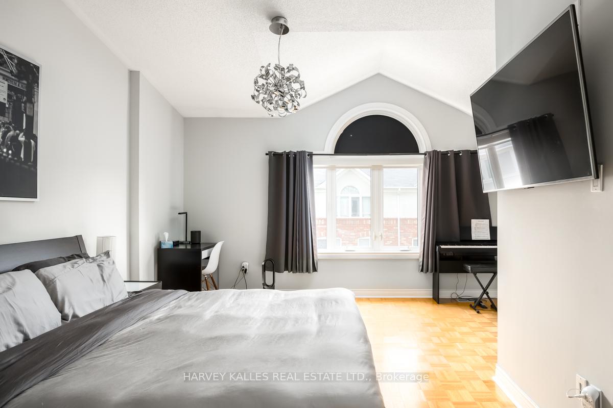 Photo 19 of Unit 64, 18 Clark Avenue W, Vaughan, Crestwood-Springfarm-Yorkhill — HOMEH