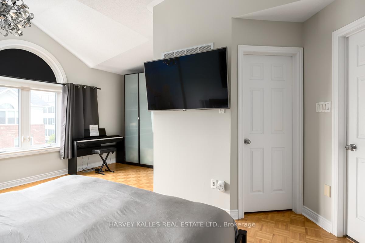 Photo 22 of Unit 64, 18 Clark Avenue W, Vaughan, Crestwood-Springfarm-Yorkhill — HOMEH