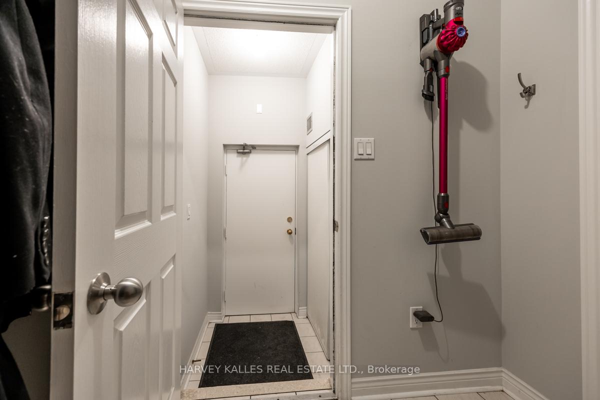 Photo 27 of Unit 64, 18 Clark Avenue W, Vaughan, Crestwood-Springfarm-Yorkhill — HOMEH