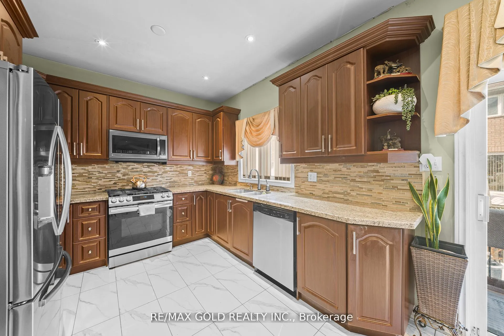 Photo 16 of 88 Octillo Boulevard, Brampton, Sandringham-Wellington — HOMEH