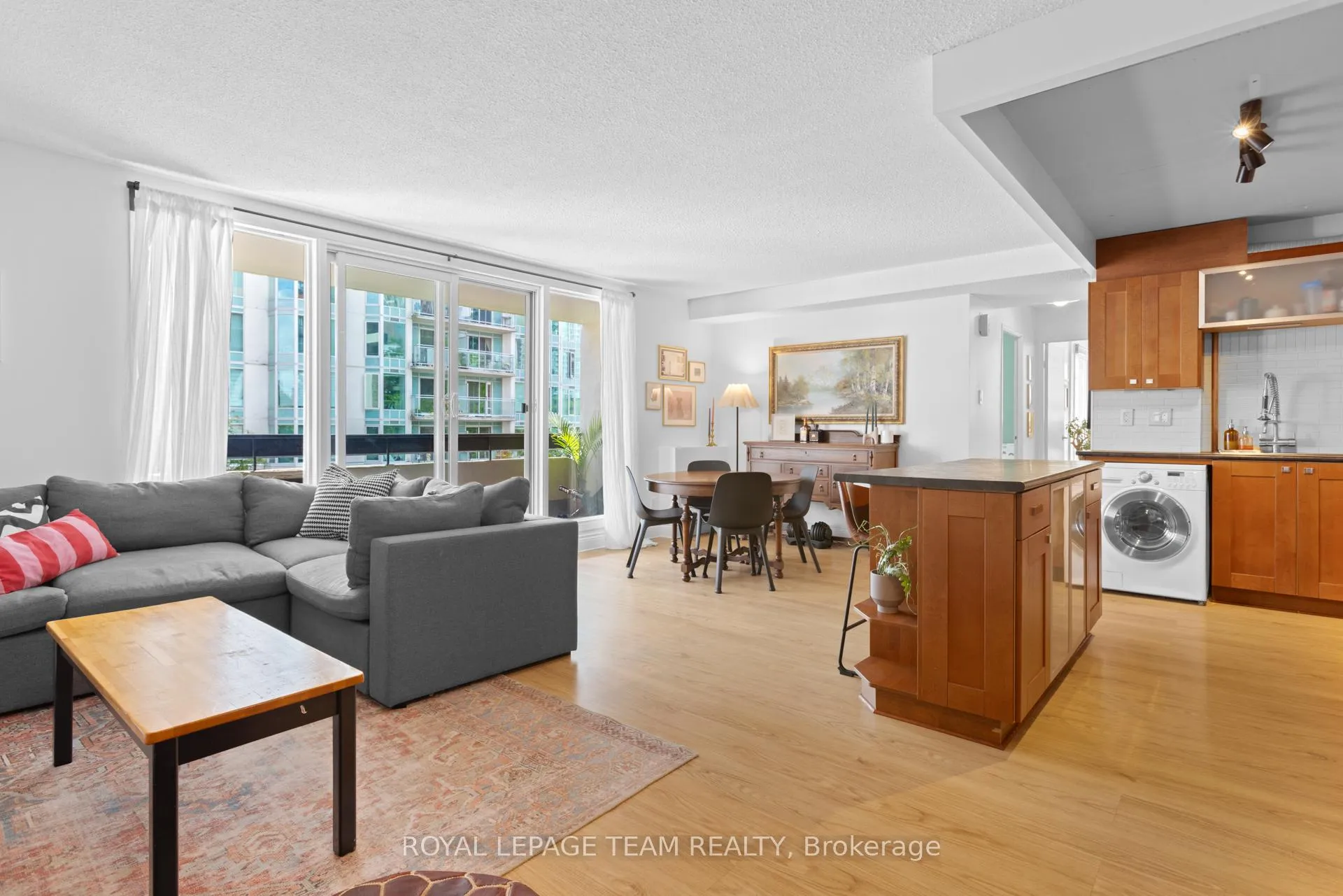 Photo 11 of Unit 503, 141 Somerset Street W, Ottawa, Ottawa Centre/Golden Triangle — HOMEH