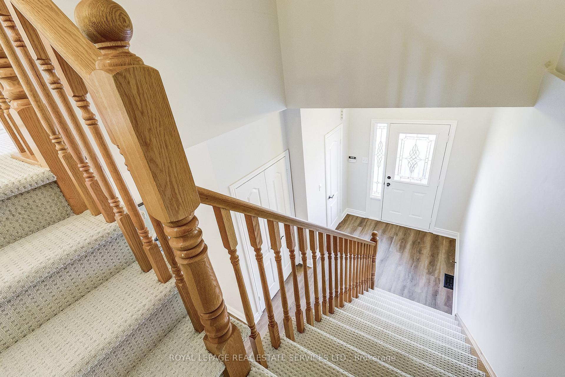 Photo 11 of Unit 3, 232 Stonehenge Drive, Hamilton, Meadowlands — HOMEH