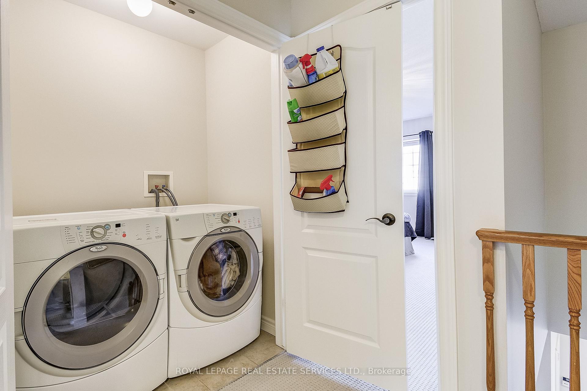 Photo 12 of Unit 3, 232 Stonehenge Drive, Hamilton, Meadowlands — HOMEH