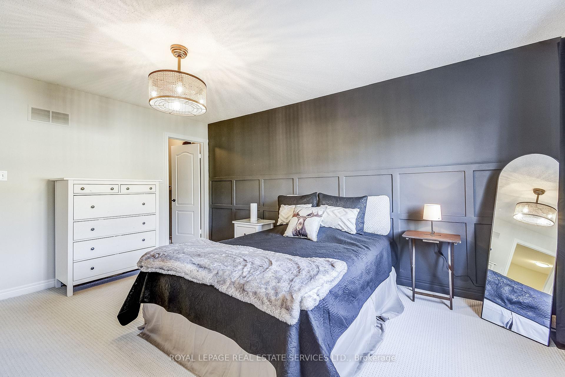 Photo 13 of Unit 3, 232 Stonehenge Drive, Hamilton, Meadowlands — HOMEH