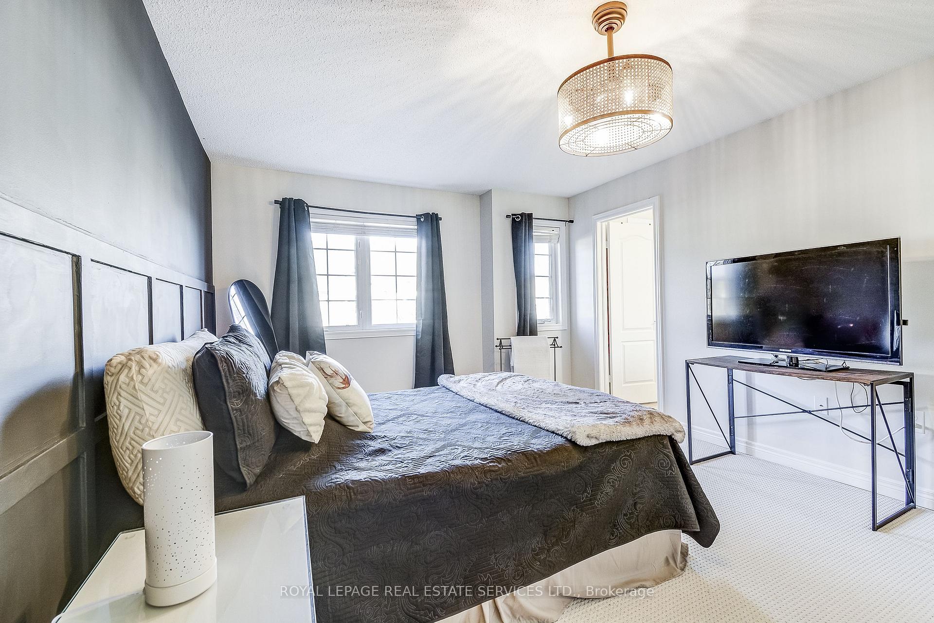 Photo 15 of Unit 3, 232 Stonehenge Drive, Hamilton, Meadowlands — HOMEH
