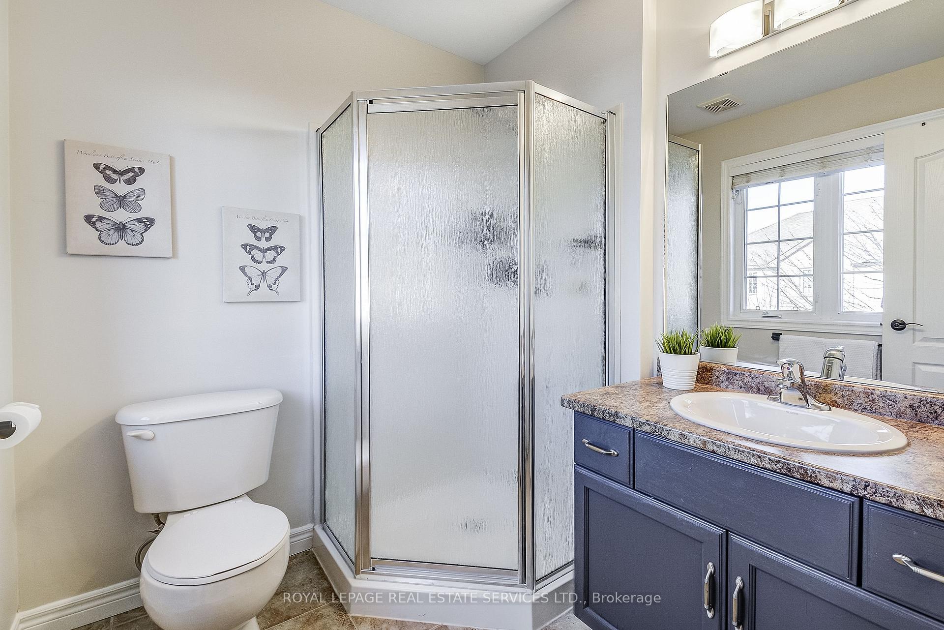 Photo 16 of Unit 3, 232 Stonehenge Drive, Hamilton, Meadowlands — HOMEH