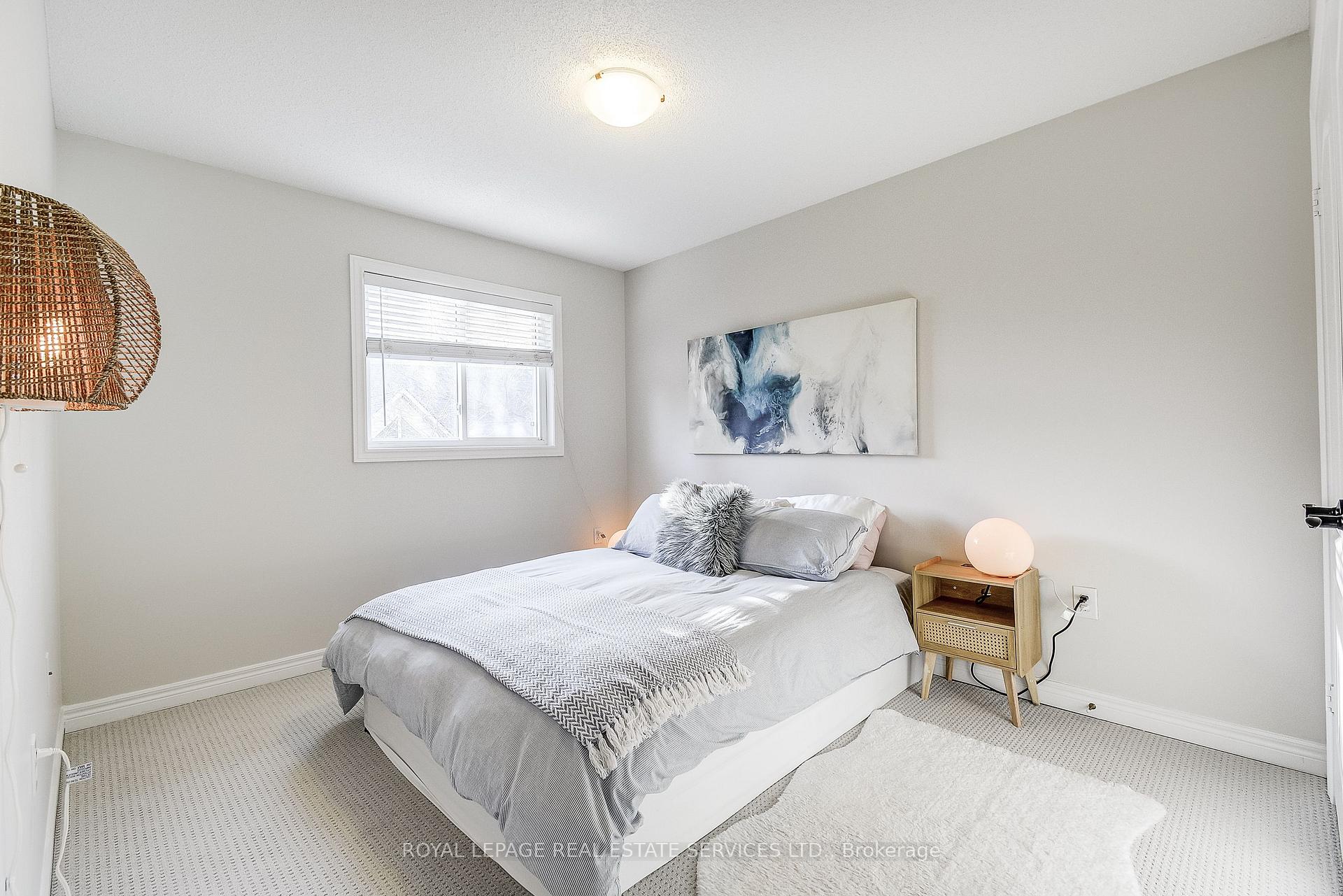 Photo 17 of Unit 3, 232 Stonehenge Drive, Hamilton, Meadowlands — HOMEH