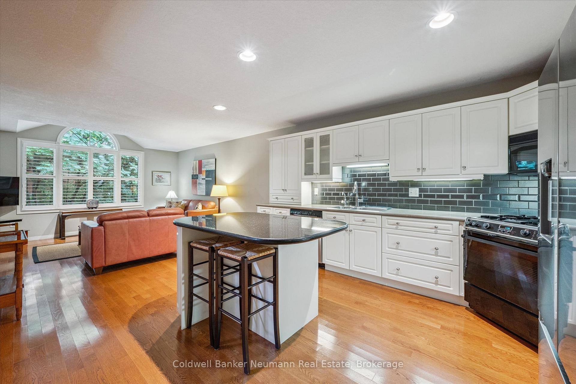 Photo 8 of Unit 17, 784 Gordon Street, Guelph, Kortright East — HOMEH