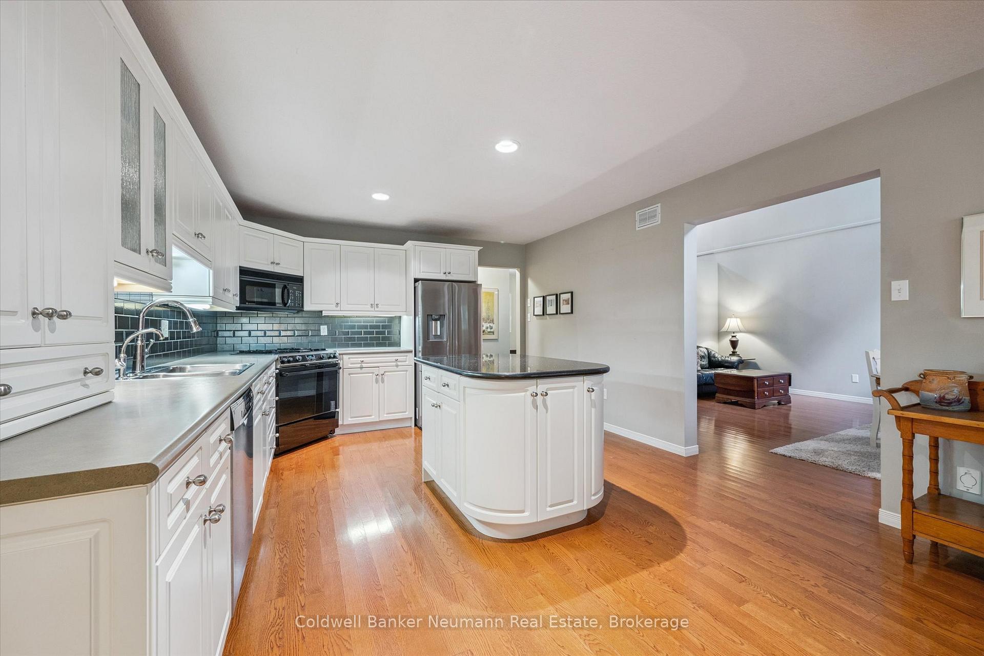 Photo 31 of Unit 17, 784 Gordon Street, Guelph, Kortright East — HOMEH