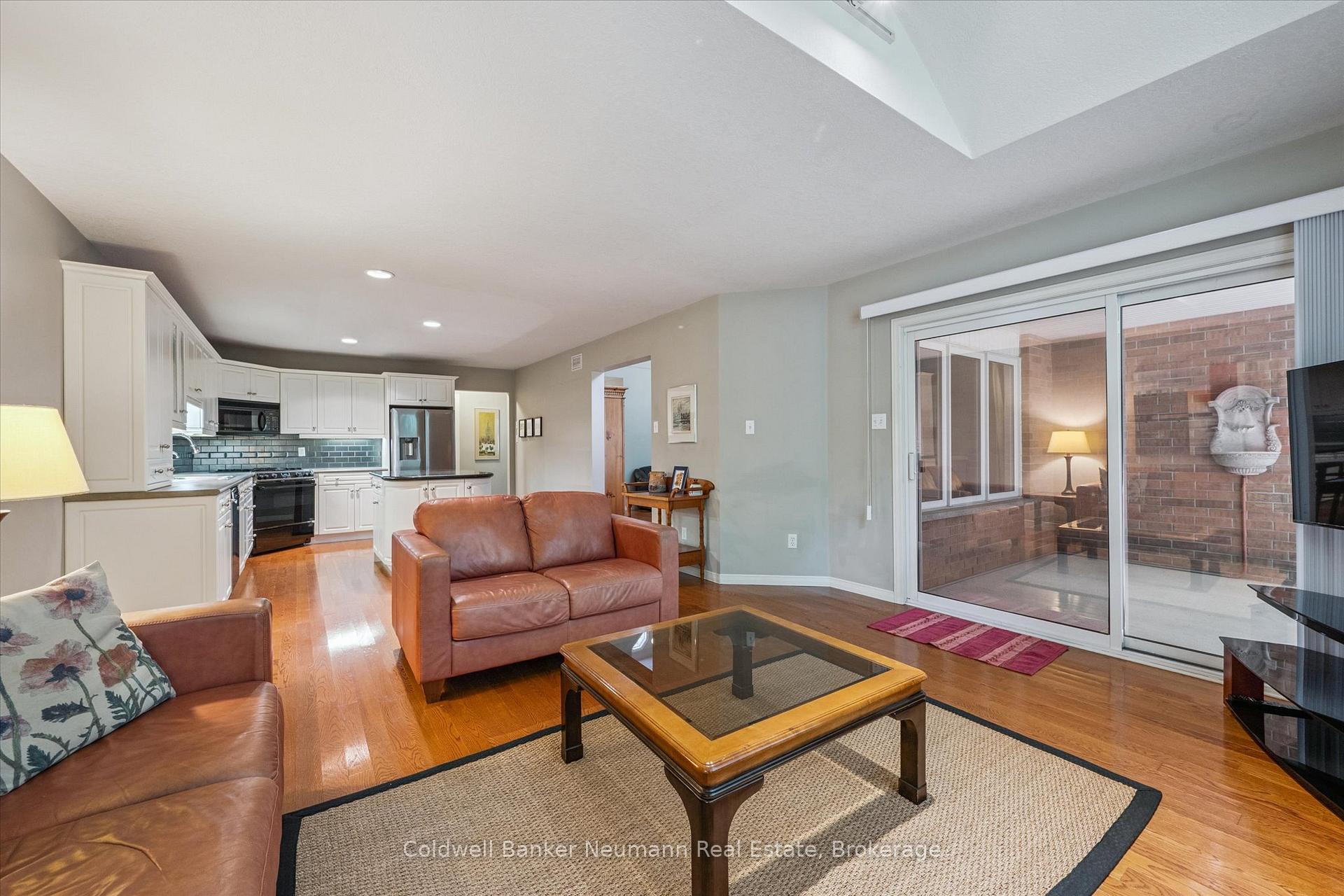 Photo 34 of Unit 17, 784 Gordon Street, Guelph, Kortright East — HOMEH