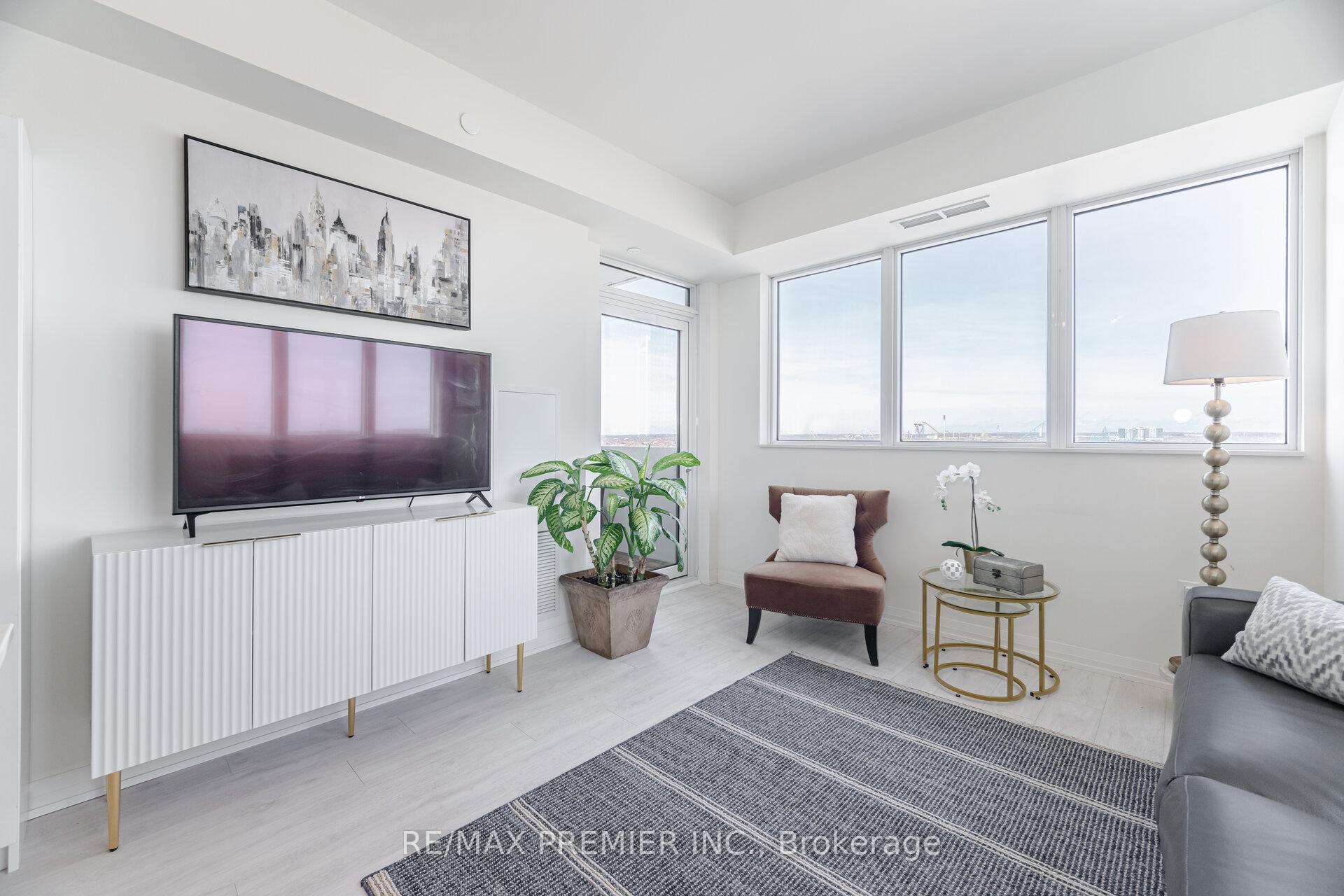Photo 36 of Unit 1024, 9000 Jane Street, Vaughan, Concord — HOMEH
