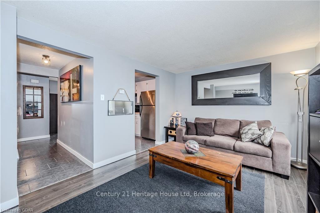 Photo 7 of Unit 39, 700 Paisley Road, Guelph, Willow West/Sugarbush/West Acres — HOMEH
