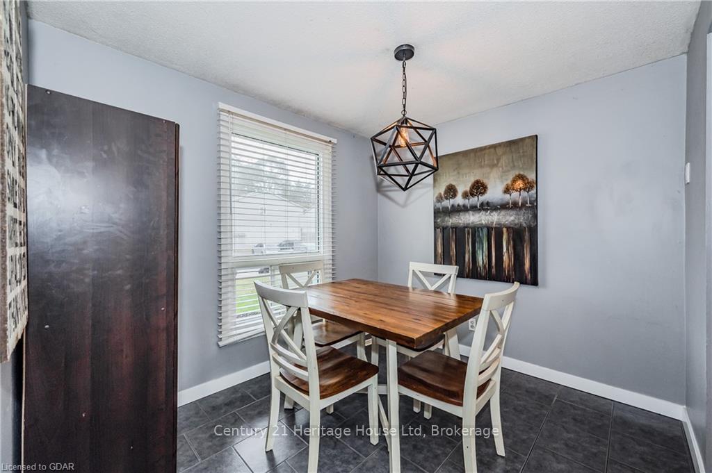 Photo 10 of Unit 39, 700 Paisley Road, Guelph, Willow West/Sugarbush/West Acres — HOMEH