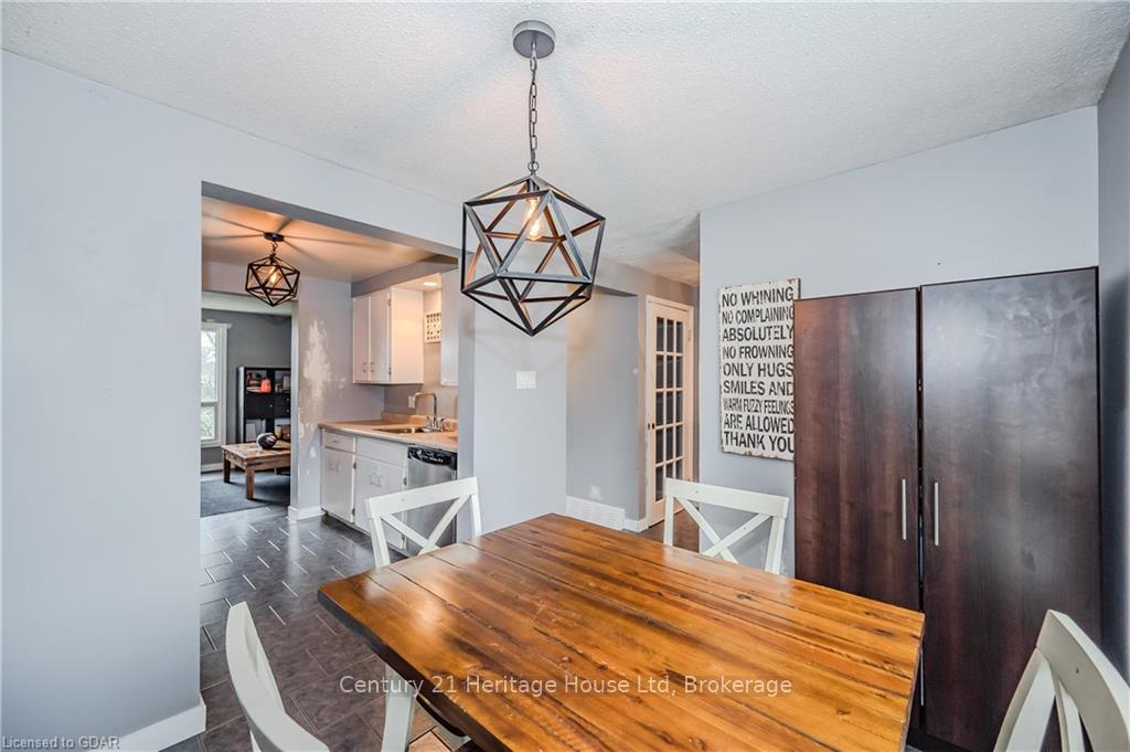 Photo 11 of Unit 39, 700 Paisley Road, Guelph, Willow West/Sugarbush/West Acres — HOMEH