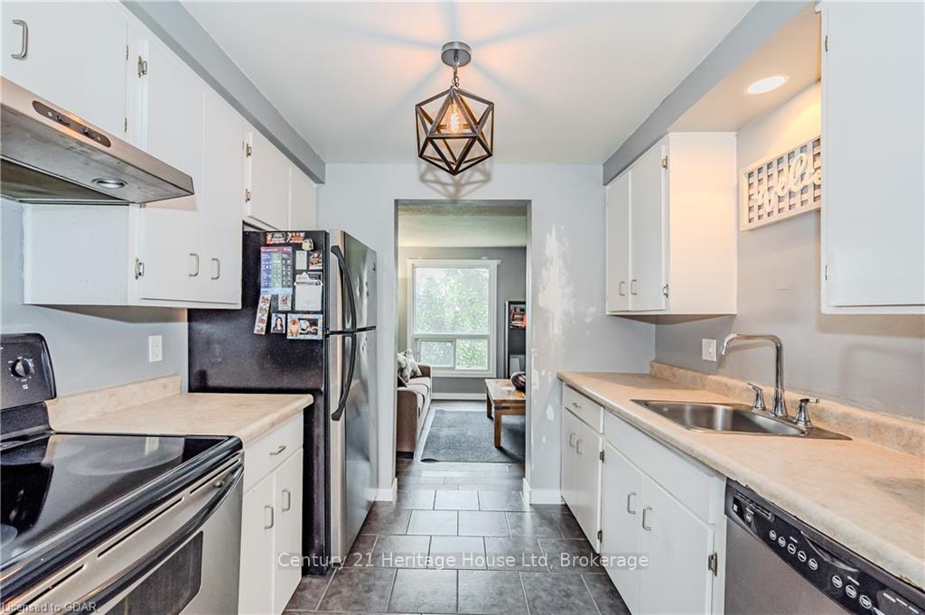 Photo 13 of Unit 39, 700 Paisley Road, Guelph, Willow West/Sugarbush/West Acres — HOMEH