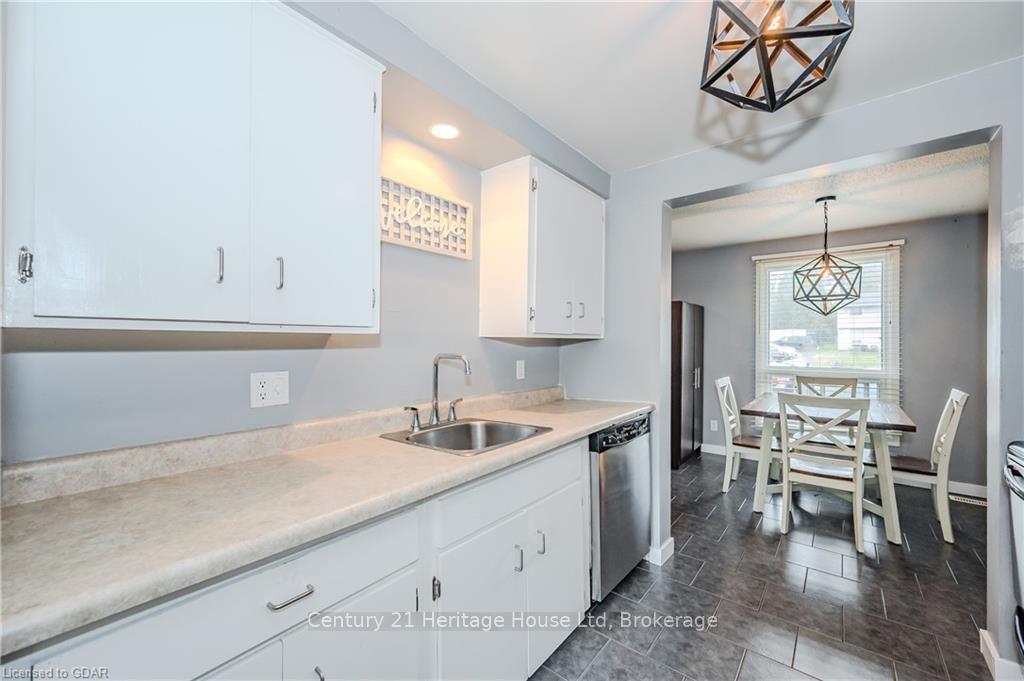 Photo 16 of Unit 39, 700 Paisley Road, Guelph, Willow West/Sugarbush/West Acres — HOMEH
