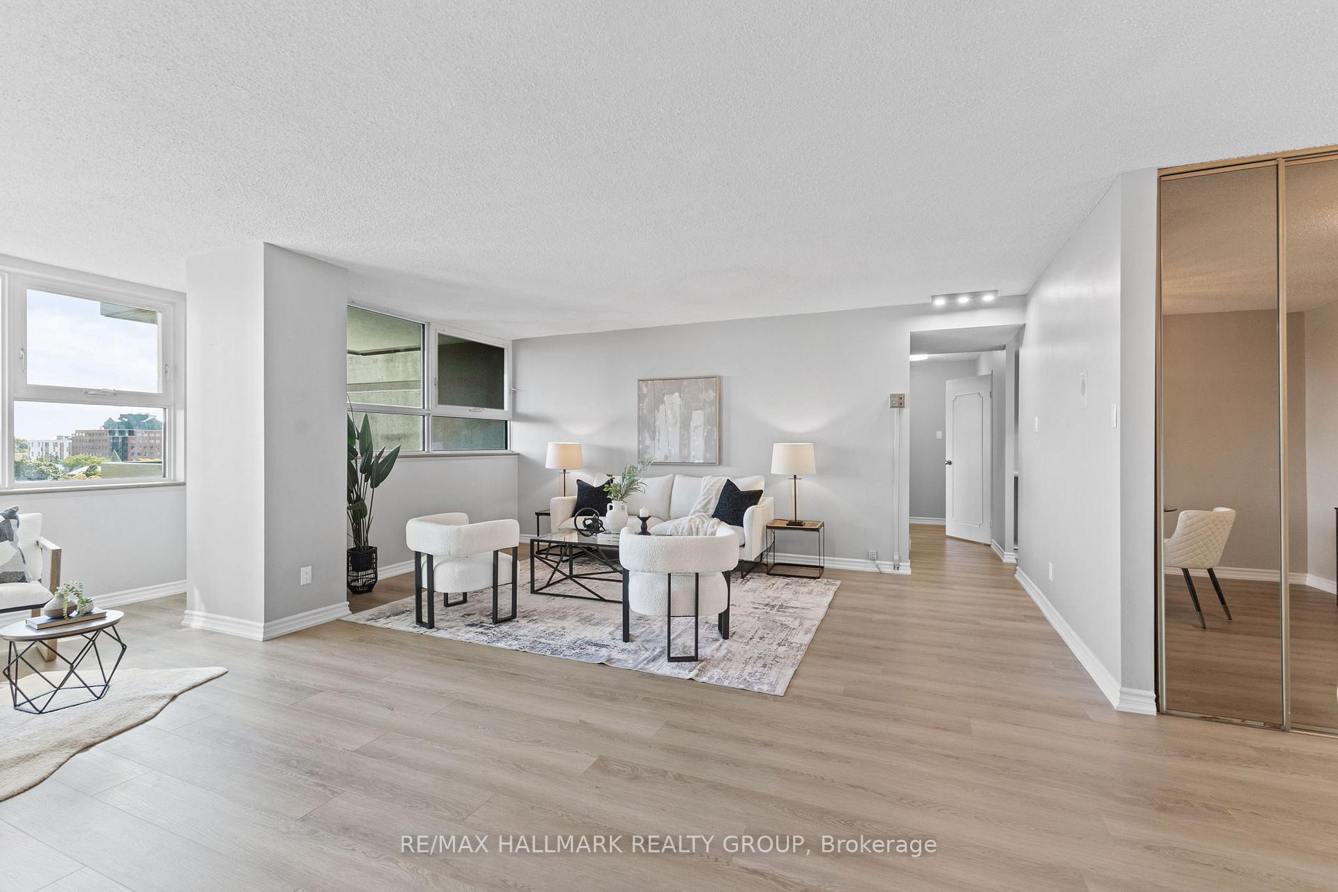 Photo 23 of Unit 1009, 555 Brittany Drive, Ottawa, Viscount Alexander Park — HOMEH