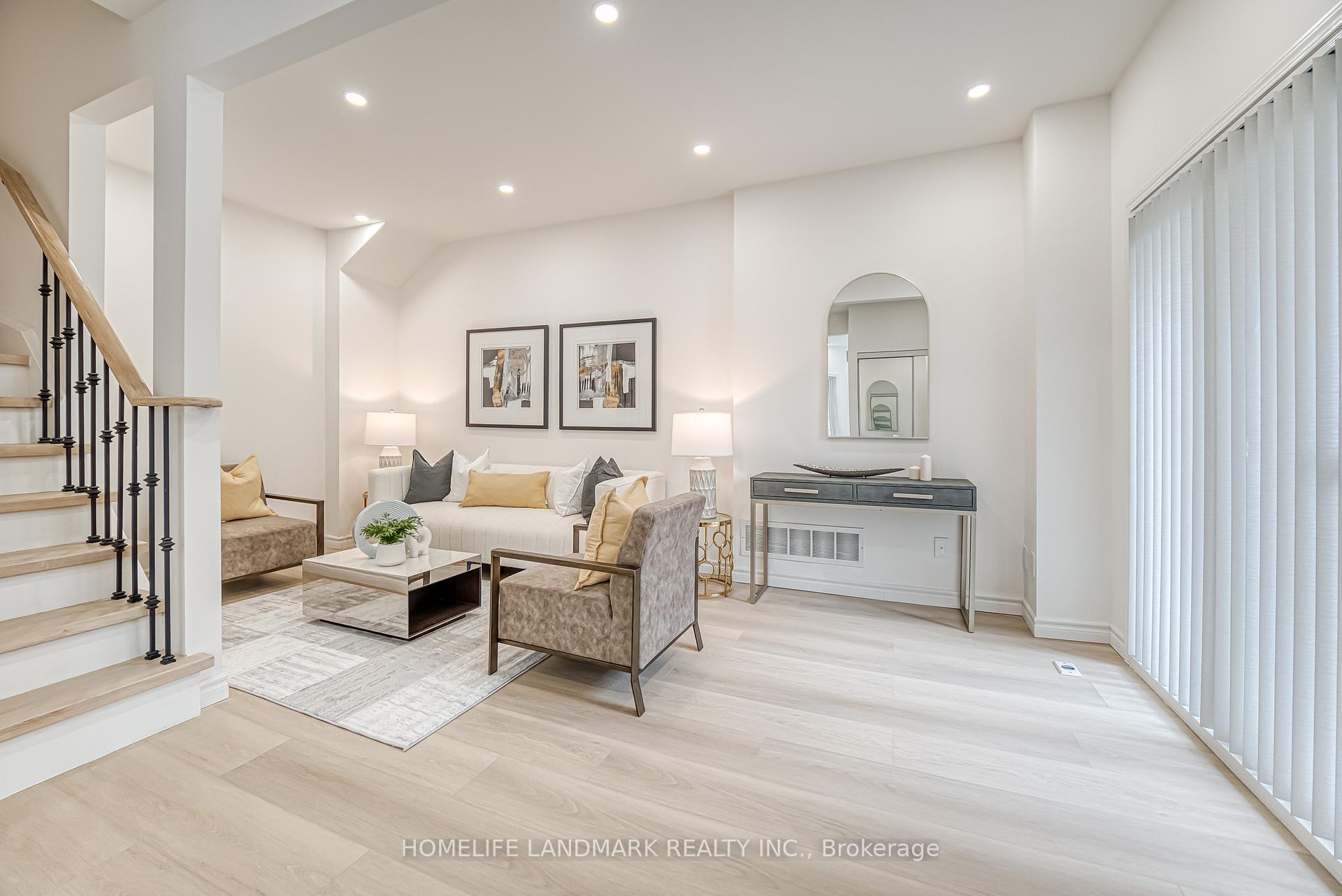 Photo 7 of Unit 15, 12 St Moritz Way, Markham, Unionville — HOMEH