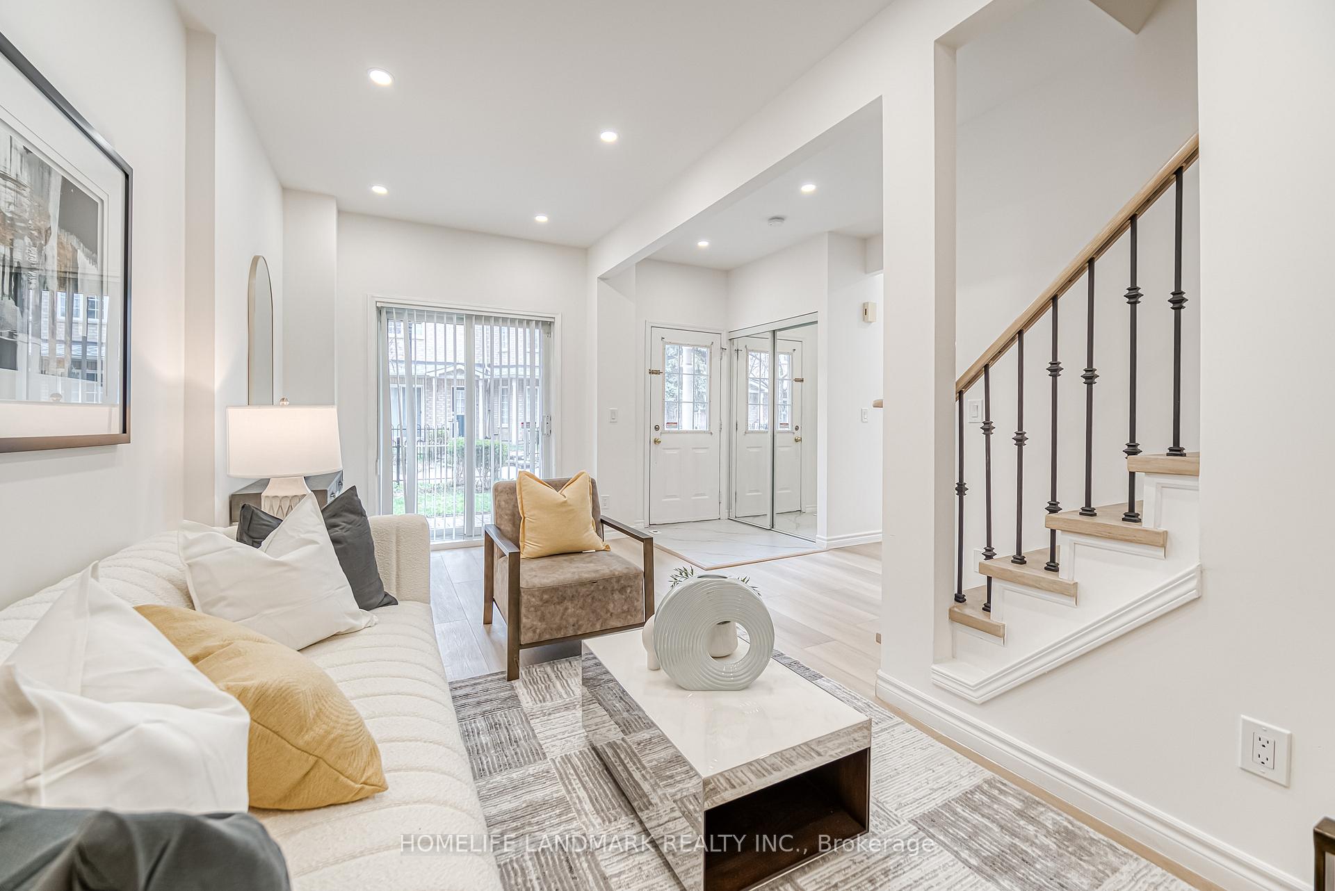 Photo 9 of Unit 15, 12 St Moritz Way, Markham, Unionville — HOMEH