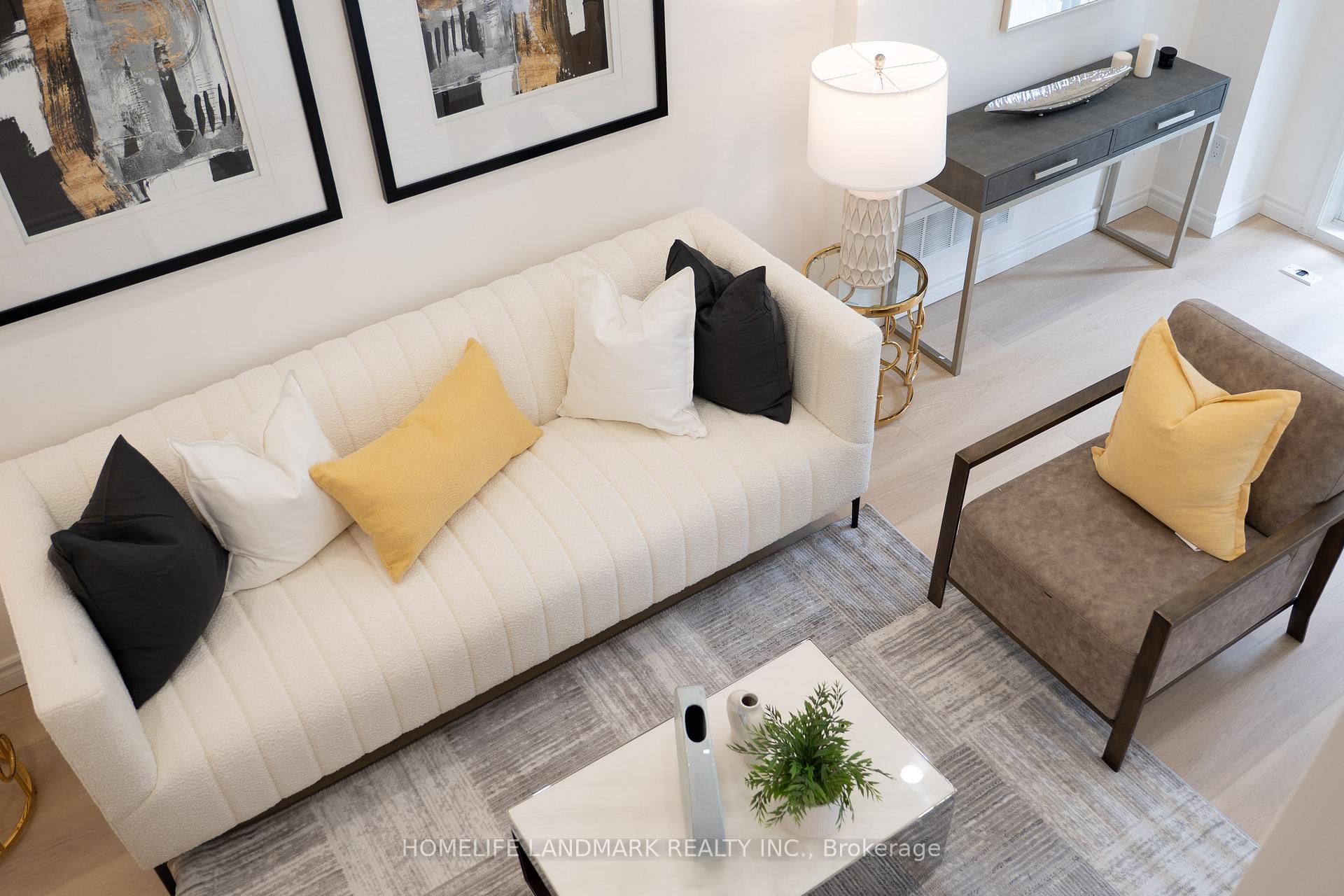Photo 10 of Unit 15, 12 St Moritz Way, Markham, Unionville — HOMEH