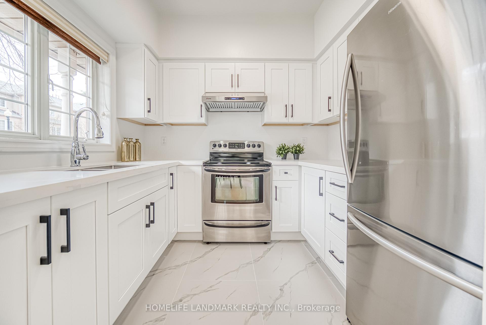 Photo 15 of Unit 15, 12 St Moritz Way, Markham, Unionville — HOMEH