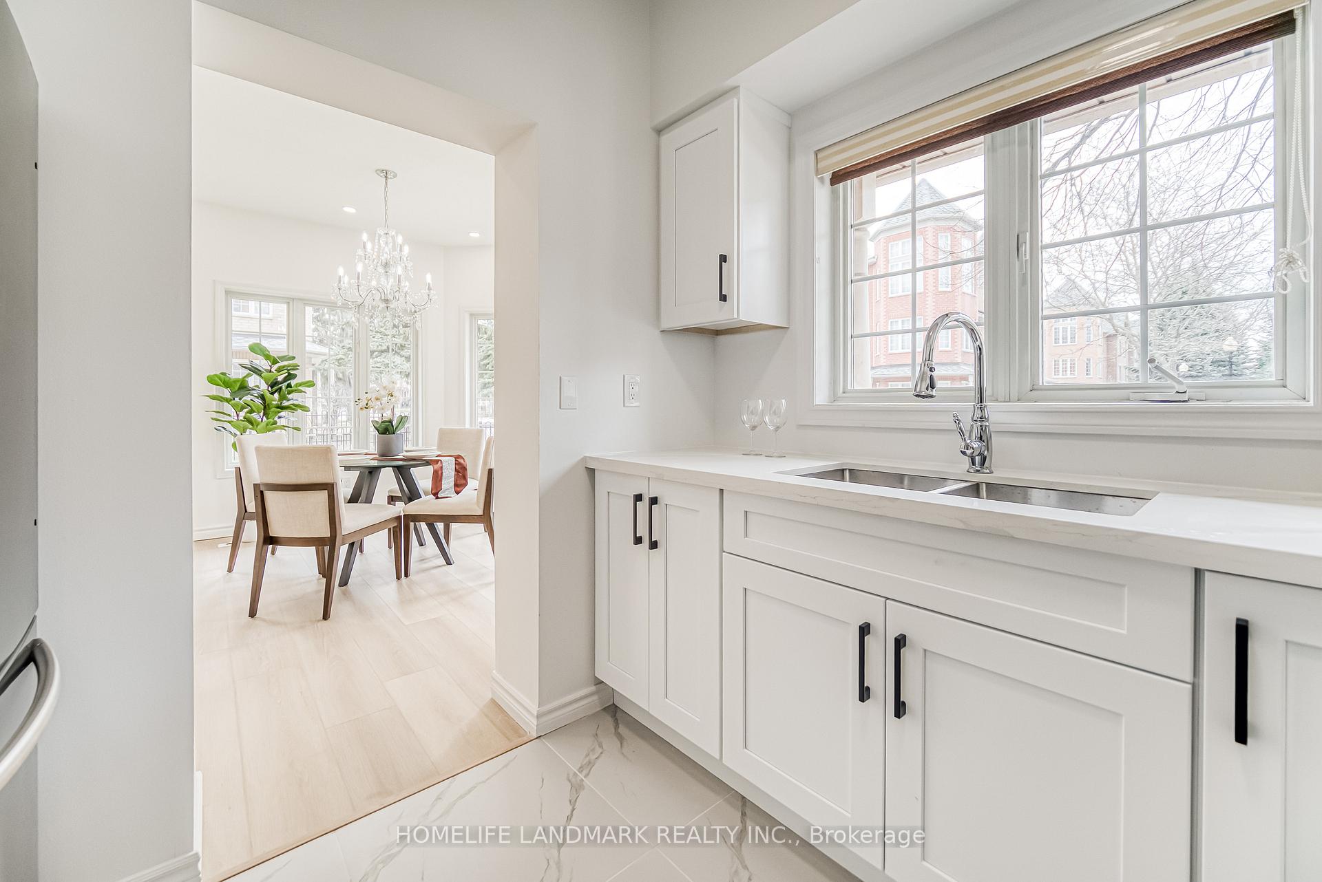 Photo 17 of Unit 15, 12 St Moritz Way, Markham, Unionville — HOMEH