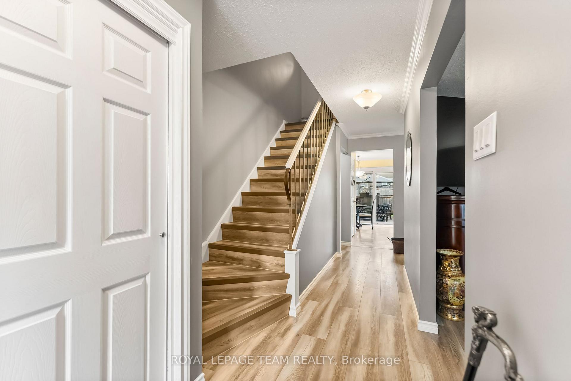 Photo 7 of 76 Peary Way, Ottawa, Kanata - Katimavik — HOMEH
