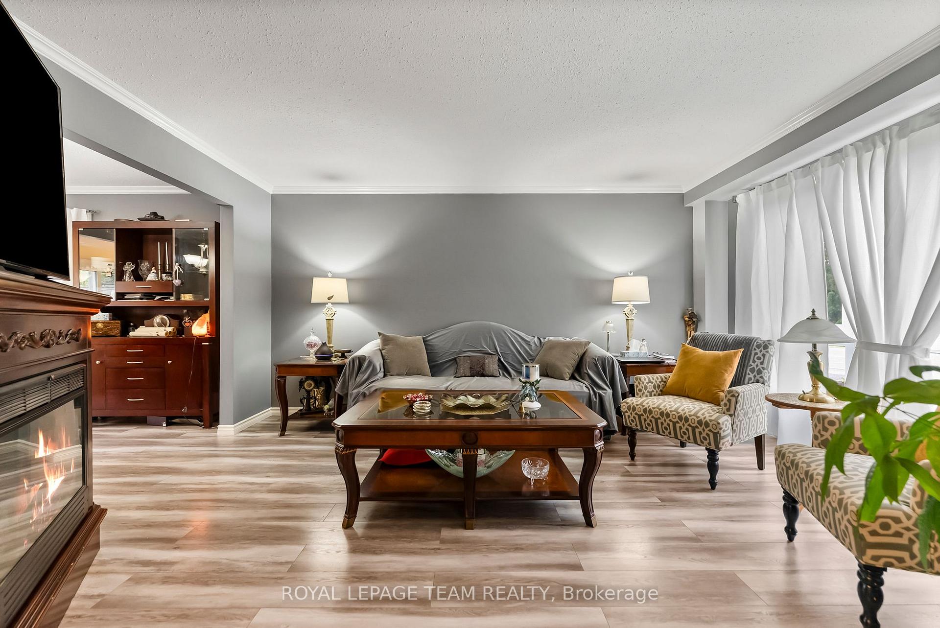Photo 8 of 76 Peary Way, Ottawa, Kanata - Katimavik — HOMEH