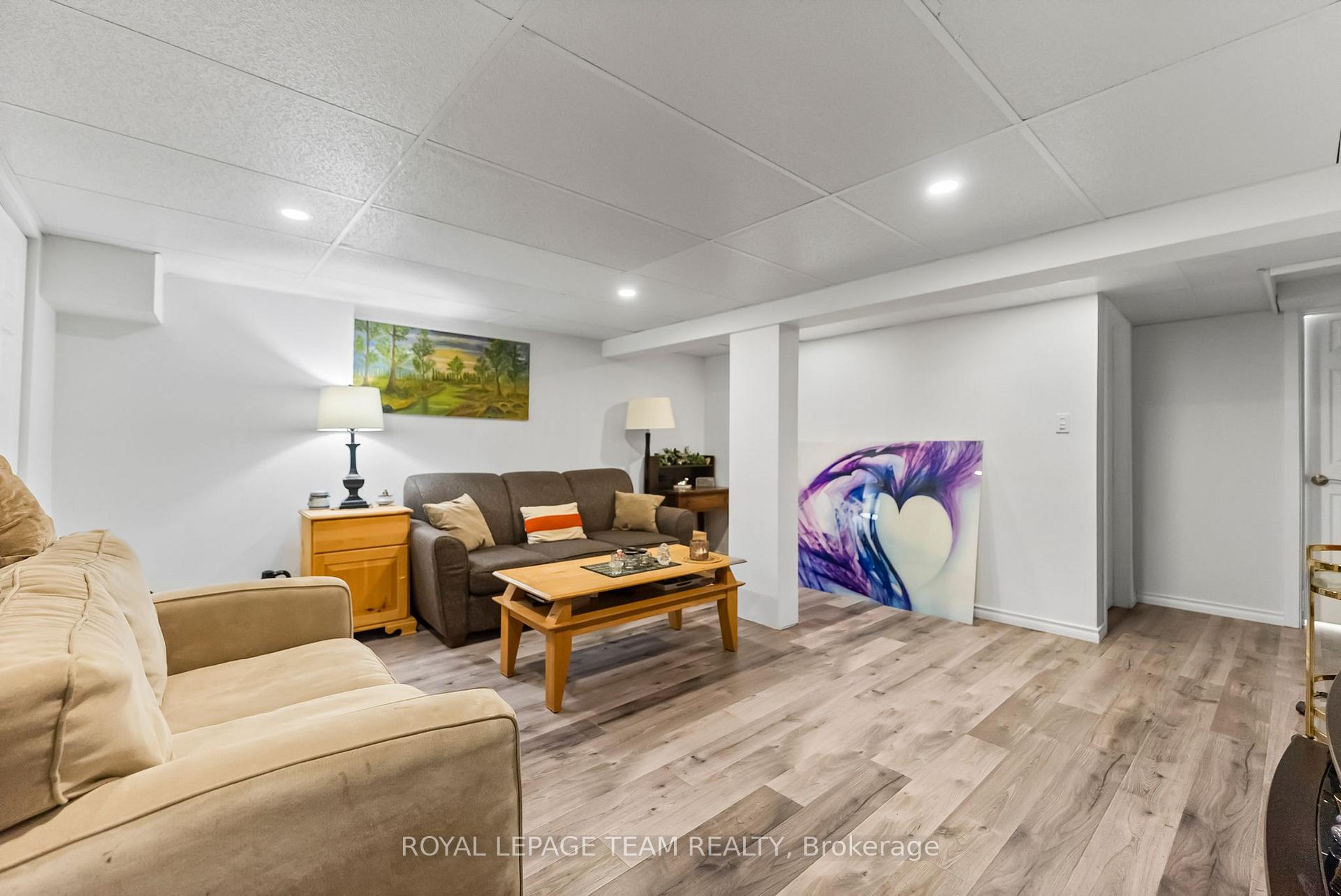 Photo 18 of 76 Peary Way, Ottawa, Kanata - Katimavik — HOMEH