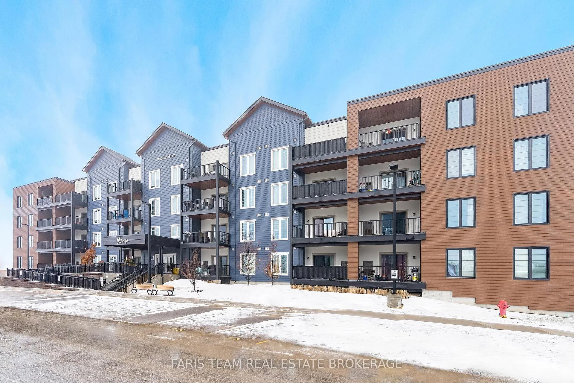 Photo 4 of Unit 211, 20 Koda Street, Barrie, Rural Barrie Southwest — HOMEH