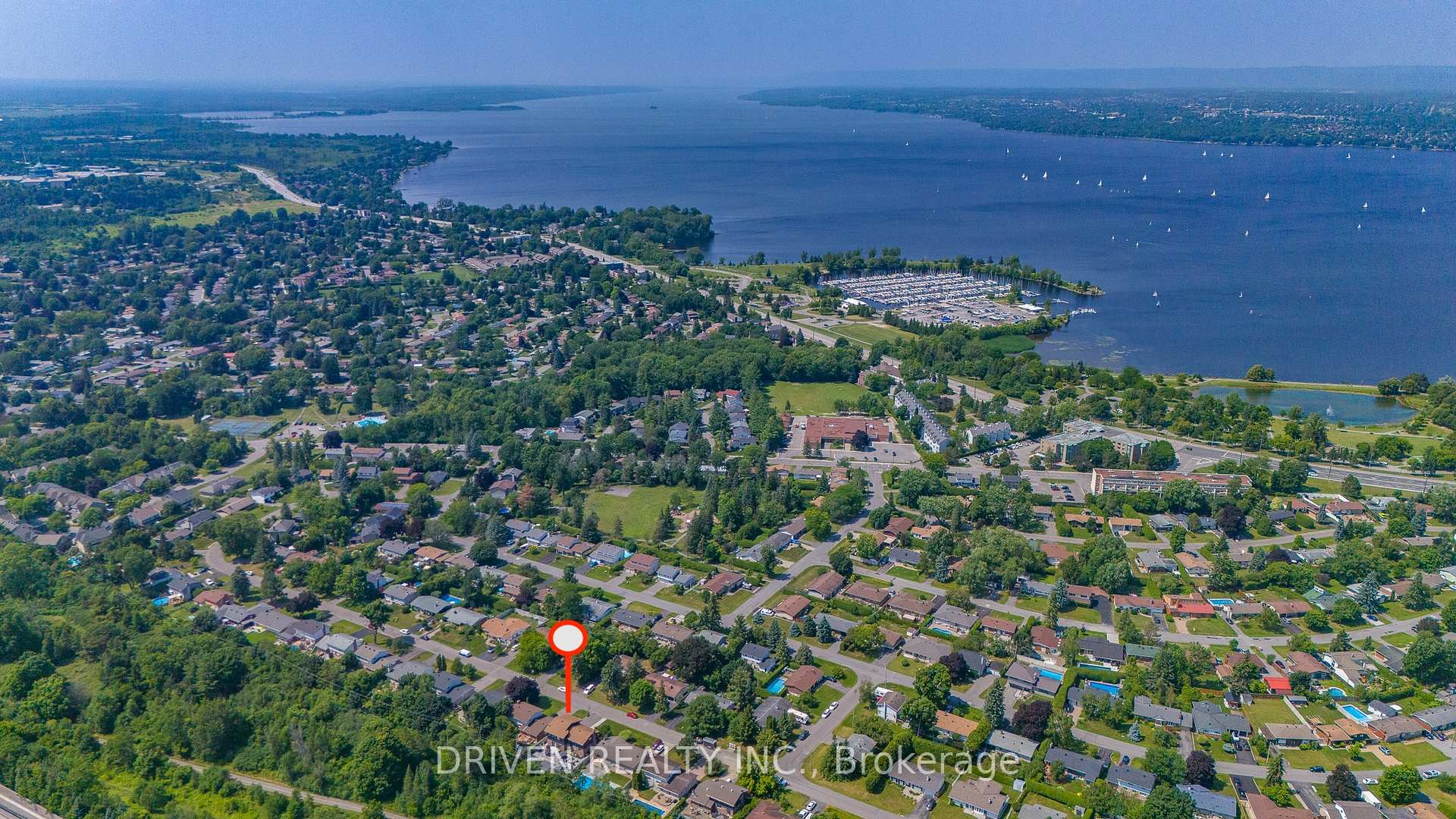 Photo 29 of 52 Aero Drive, Ottawa, Lakeview Park — HOMEH