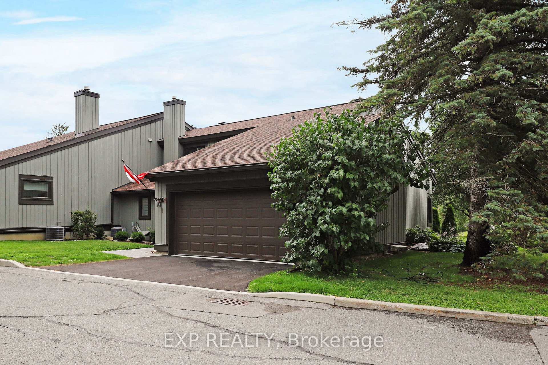 Photo 3 of Unit 8, 1 Bay Hill Ridge, Ottawa, Stittsville (Central) — HOMEH