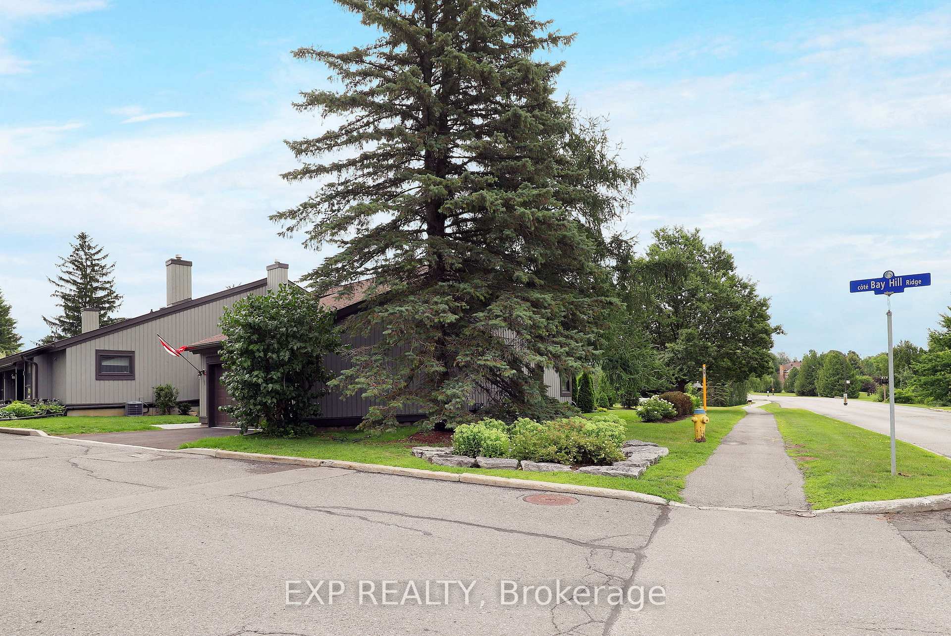 Photo 4 of Unit 8, 1 Bay Hill Ridge, Ottawa, Stittsville (Central) — HOMEH