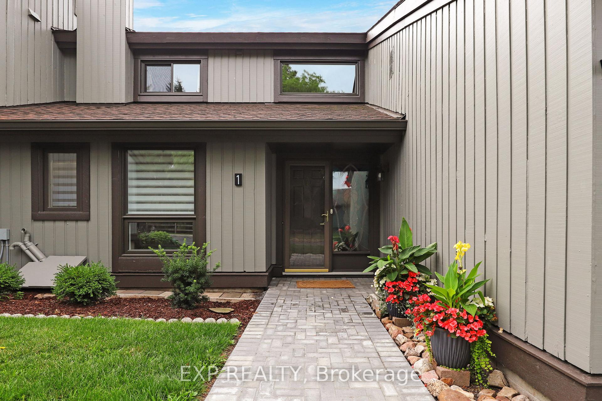 Photo 5 of Unit 8, 1 Bay Hill Ridge, Ottawa, Stittsville (Central) — HOMEH