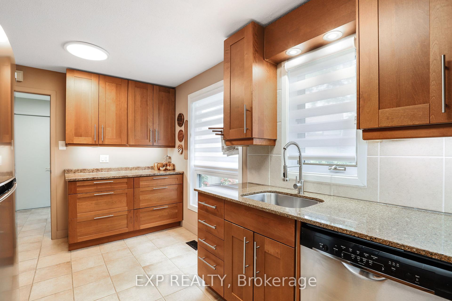 Photo 12 of Unit 8, 1 Bay Hill Ridge, Ottawa, Stittsville (Central) — HOMEH