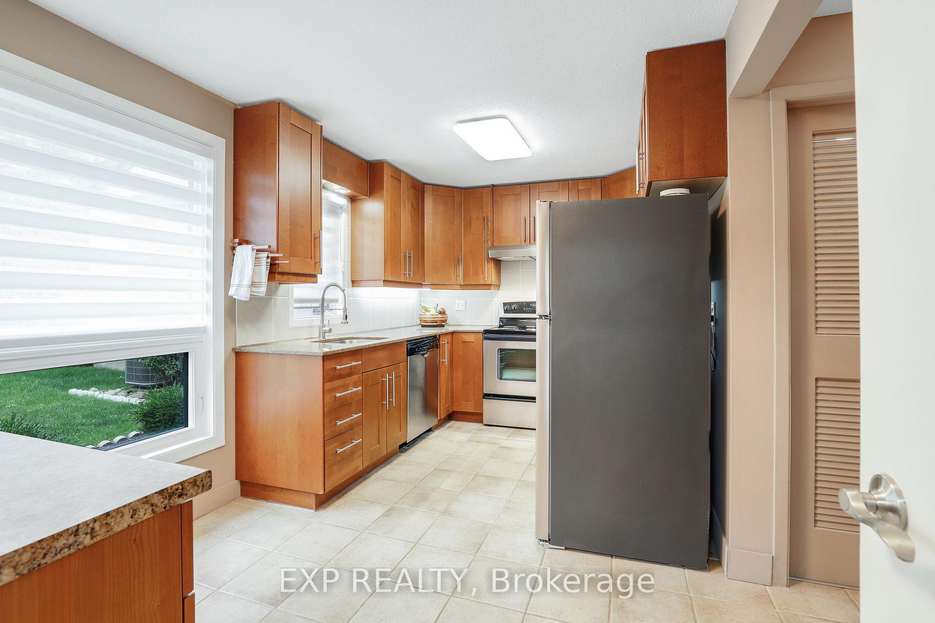 Photo 13 of Unit 8, 1 Bay Hill Ridge, Ottawa, Stittsville (Central) — HOMEH