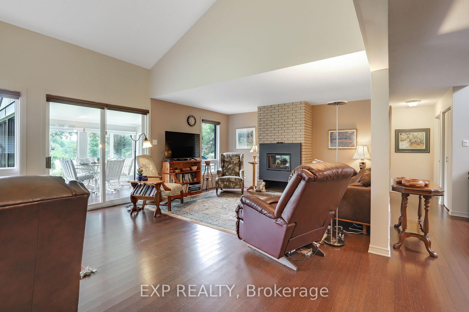 Photo 19 of Unit 8, 1 Bay Hill Ridge, Ottawa, Stittsville (Central) — HOMEH
