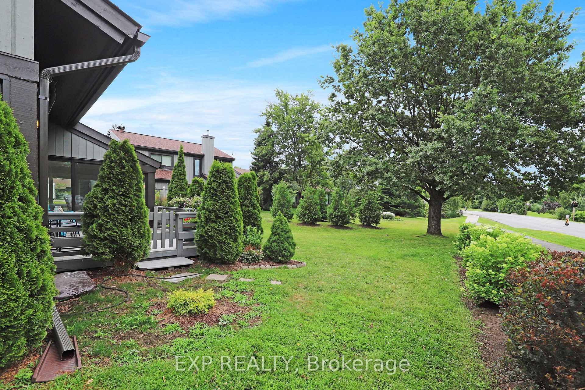 Photo 40 of Unit 8, 1 Bay Hill Ridge, Ottawa, Stittsville (Central) — HOMEH