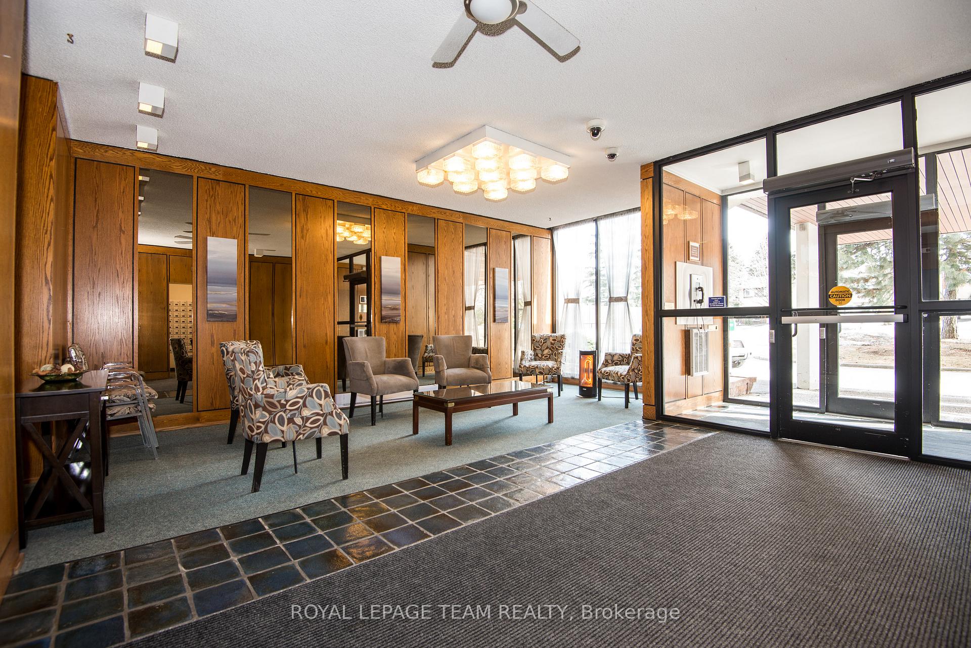 Photo 2 of Unit 801, 1285 Cahill Drive, Ottawa, South Keys — HOMEH