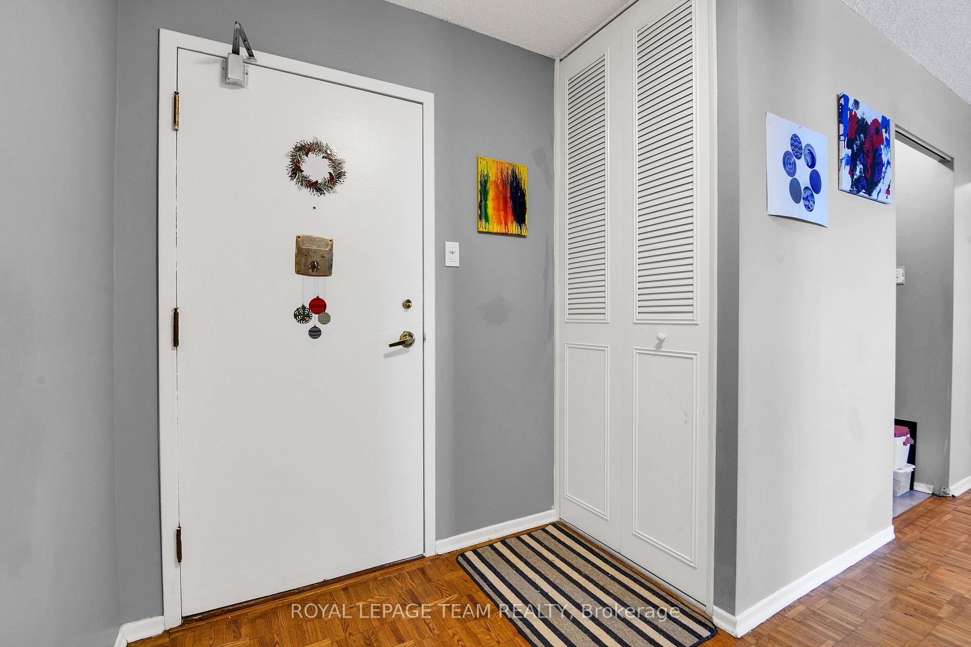 Photo 3 of Unit 801, 1285 Cahill Drive, Ottawa, South Keys — HOMEH