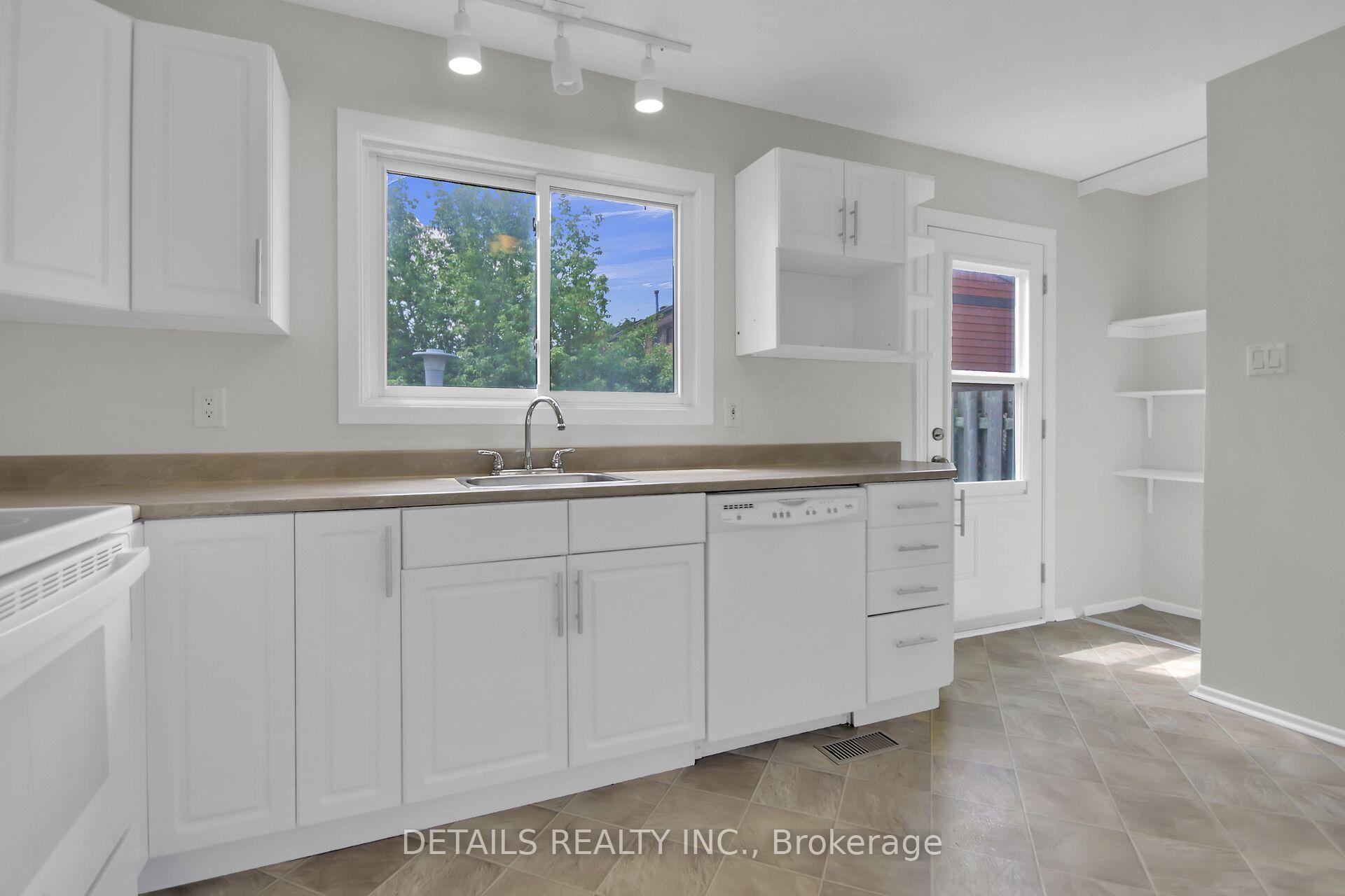 Photo 8 of 42C Wolfgang Drive, Ottawa, Barrhaven - Knollsbrook — HOMEH