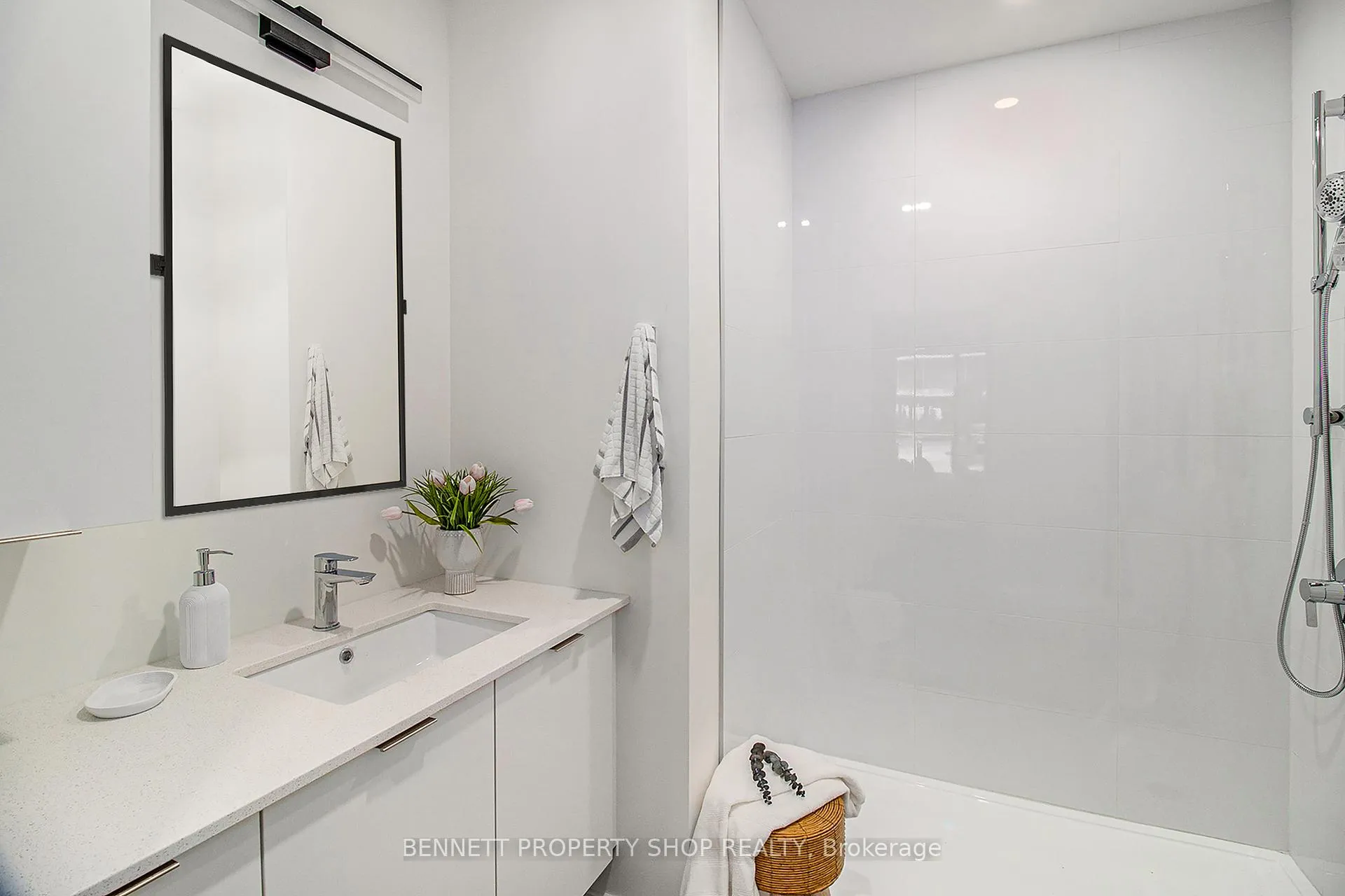 Photo 9 of Unit 705, 600 Mountaineer, Ottawa, Elmvale Acres — HOMEH