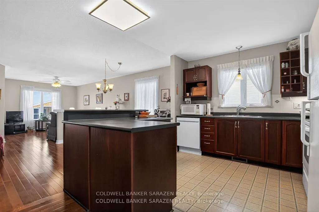 Photo 10 of 9 Fieldcrest Avenue, Ottawa, Barrhaven - Longfields — HOMEH