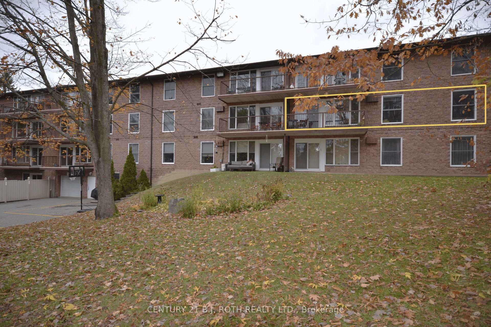 Front of Unit 206, 38 Monck Road