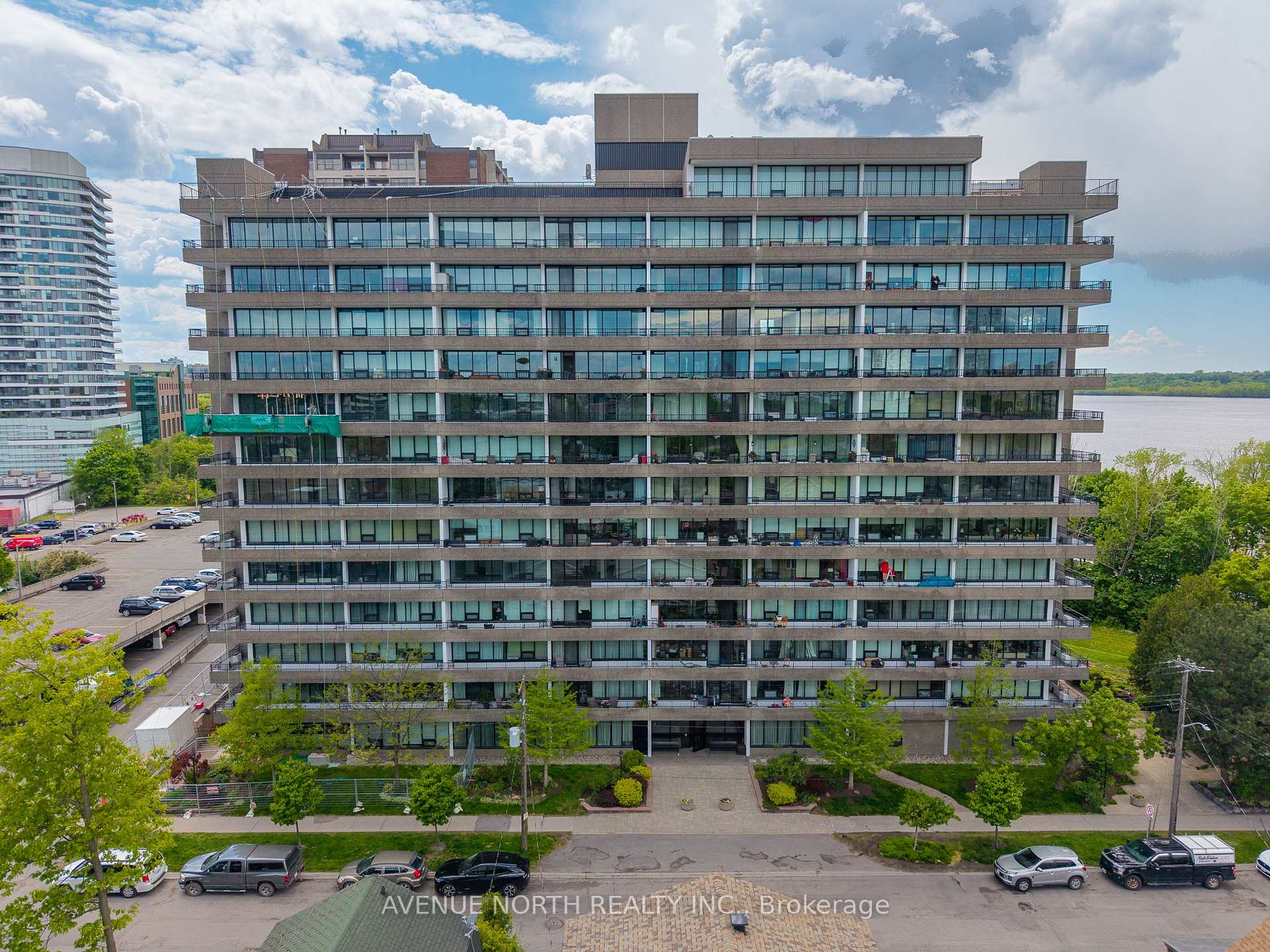 Front of Unit 706, 370 Dominion Avenue
