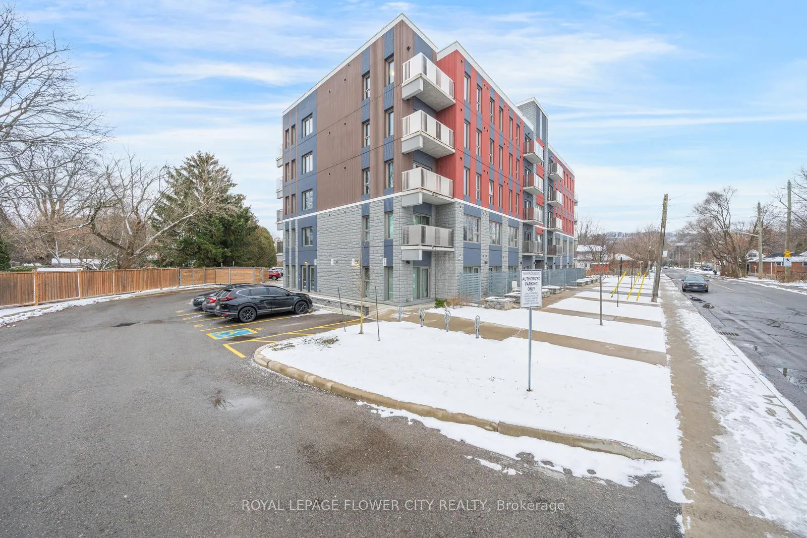 Photo 2 of Unit 303, 77 Leland Street, Hamilton, Ainslie Wood — HOMEH
