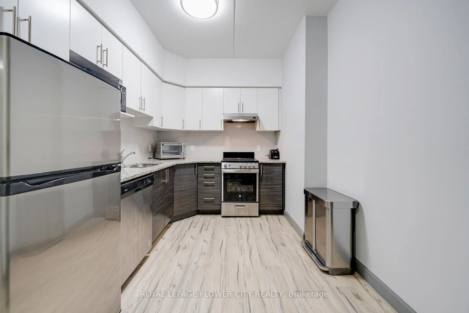 Photo 23 of Unit 303, 77 Leland Street, Hamilton, Ainslie Wood — HOMEH