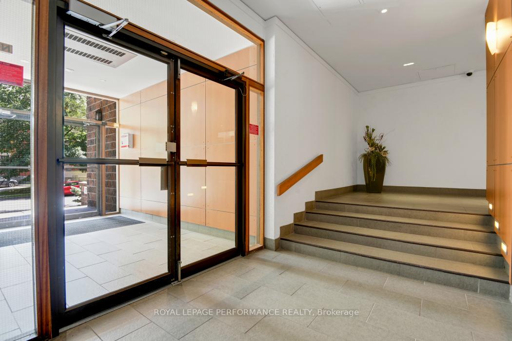 Photo 3 of Unit 1103, 373 Laurier Avenue E, Ottawa, Sandy Hill — HOMEH