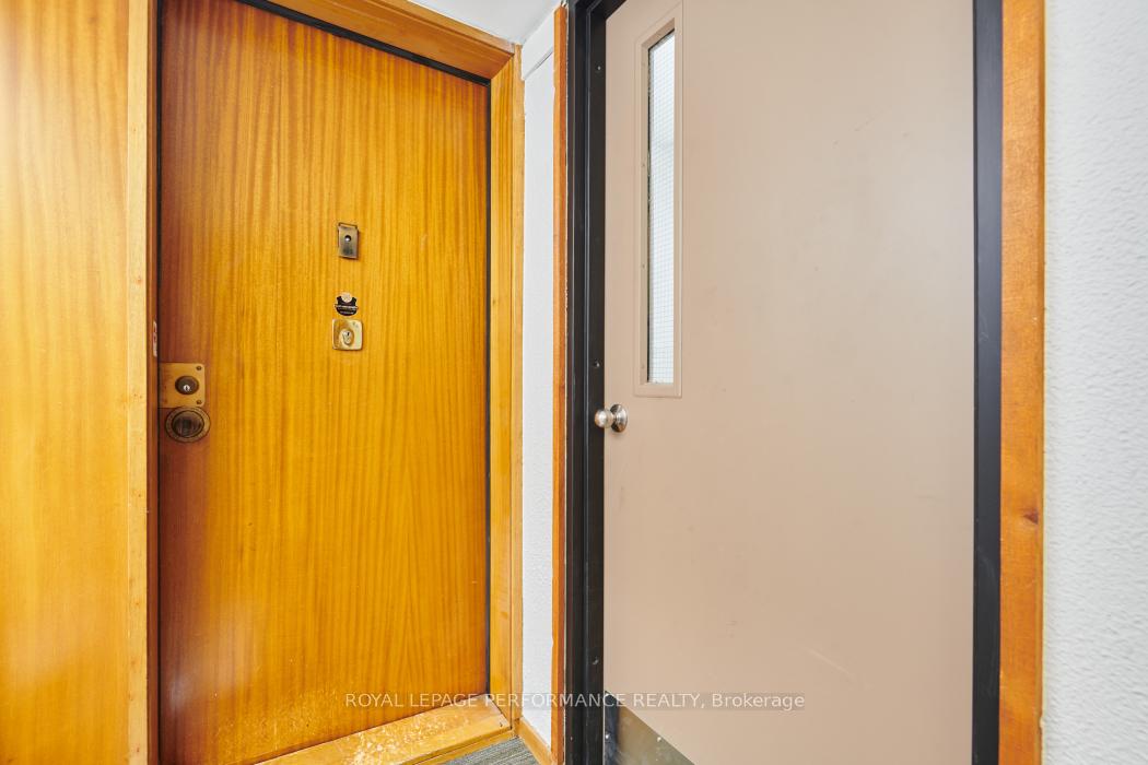 Photo 5 of Unit 1103, 373 Laurier Avenue E, Ottawa, Sandy Hill — HOMEH